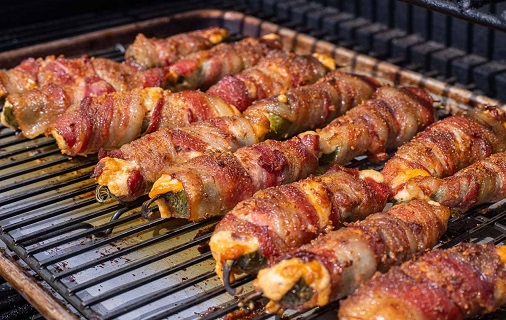 smoked jalapeno poppers on smoker