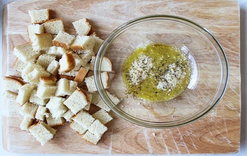 air fryer croutons making procedure