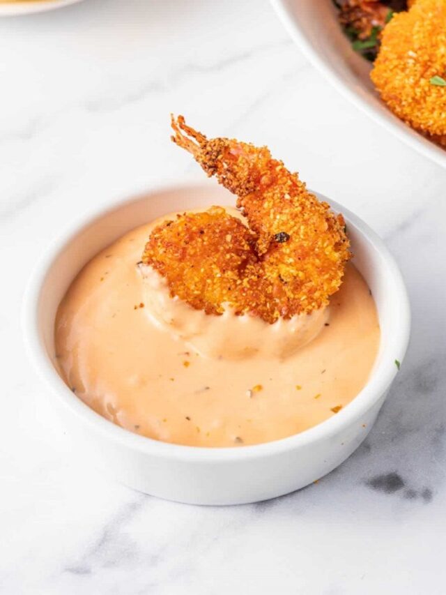 sriracha aioli serving with meat