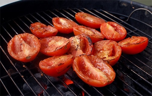 fire roasted tomatoes making on grill