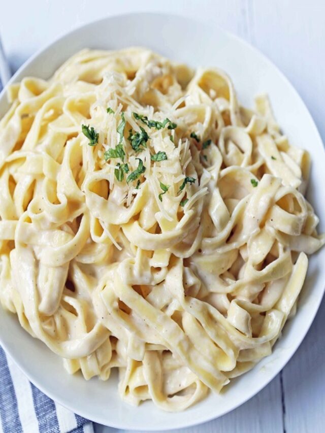 Alfredo Sauce with pasta